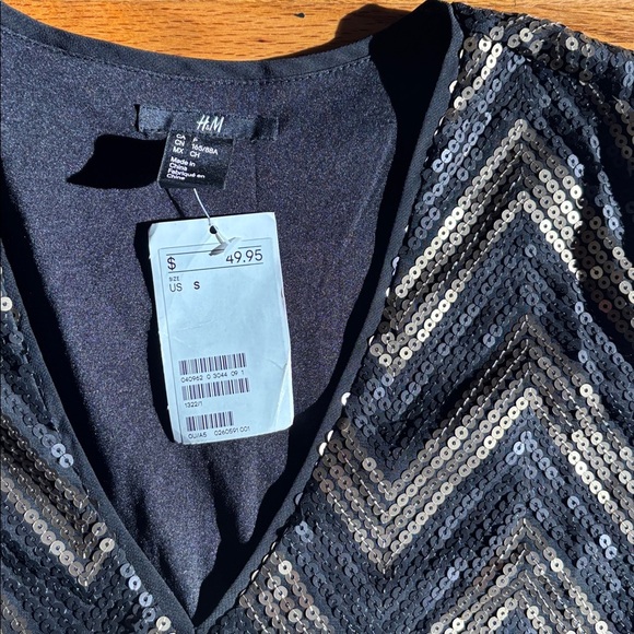 H&M Sequined Black and Gold Midi Dress Women’s Size Small Party Cocktail holiday - Picture 3 of 8